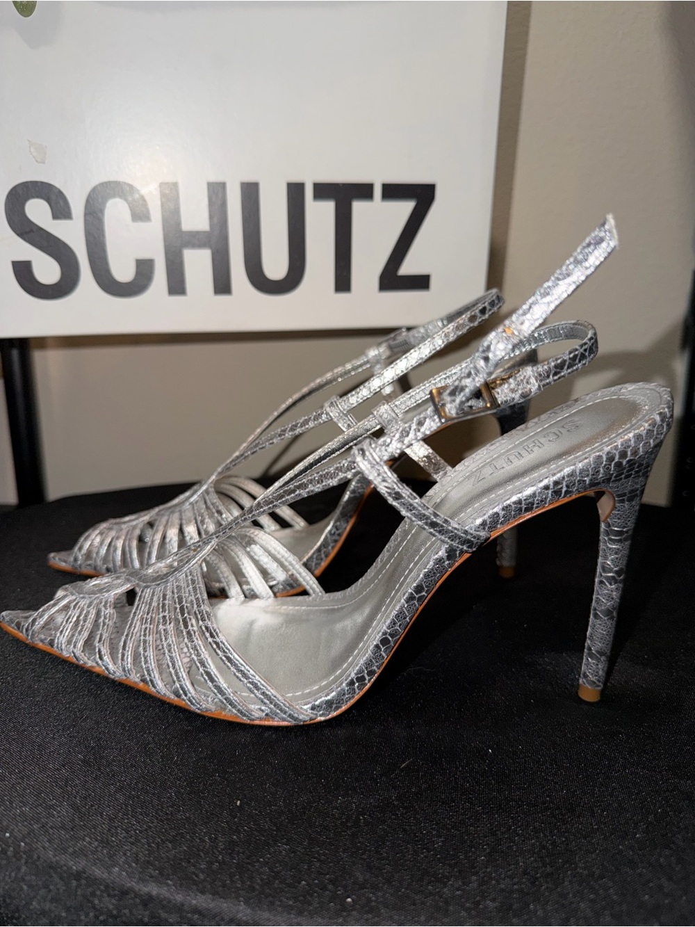SCHUTZ ❤️🔥 “Seraphine” Leather Pointed Slingback Heels